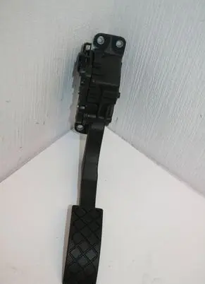 Volkswagen Polo Accelerator throttle pedal 6Q1721503C 6PV00849601
