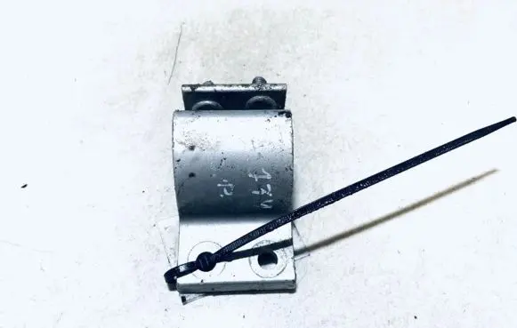 Audi A6 S6 C4 4A Tailgate/trunk/boot hinge 4a9827299d