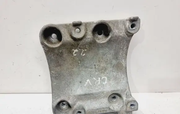 Honda CR-V A/C compressor mount bracket 38930RL0G00