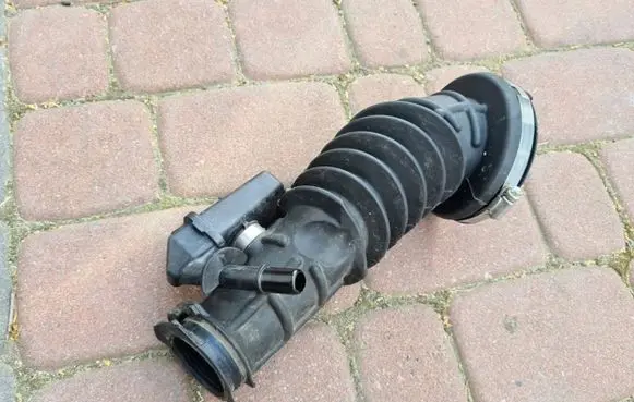 Opel Insignia B Air intake duct part 84257769