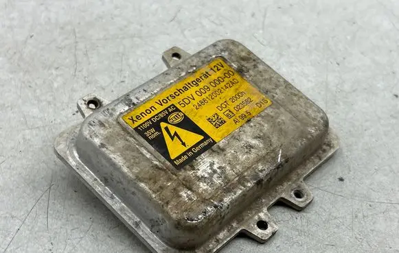 BMW 5 E60 E61 Headlight ballast module Xenon 1100VDC85VA 5DV00900000 E1023582