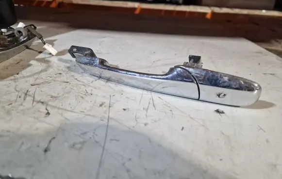 Mazda CX-7 Rear door exterior handle