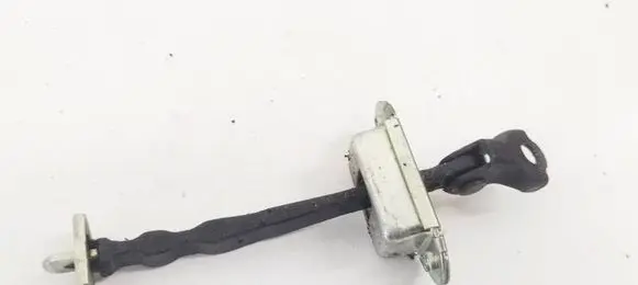 Nissan Note (E11) Rear door check strap stopper