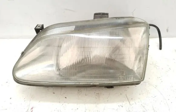Renault Scenic I Headlight/headlamp 7701672734
