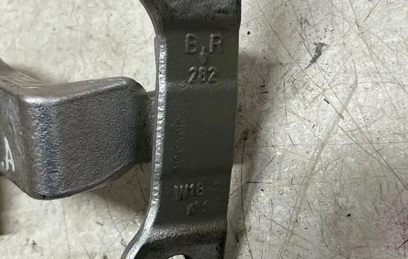 Opel Vectra C Rear door lower hinge BR282 RLR13G