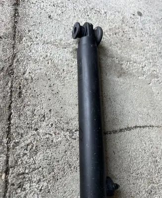 BMW X5 G05 Tailgate strut 7473097