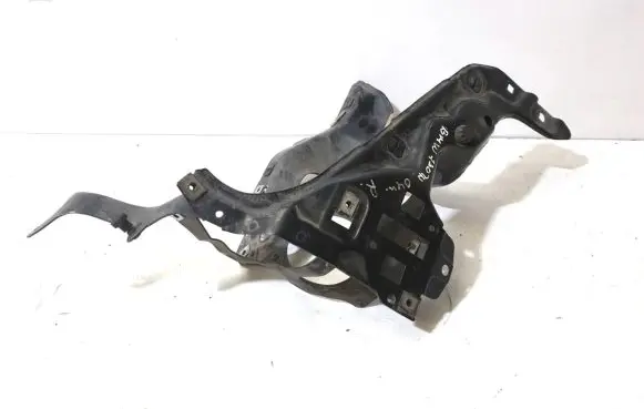 BMW 7 E65 E66 Radiator support slam panel