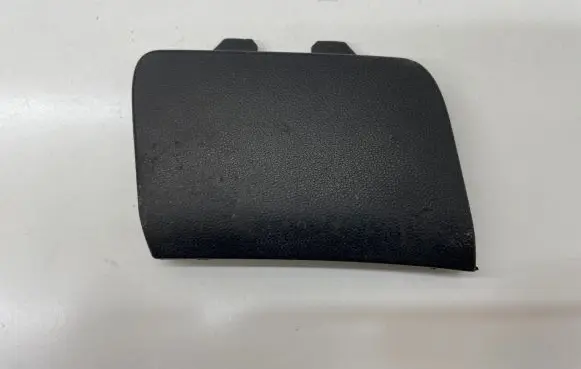 Rear bumper row hook cap/cover