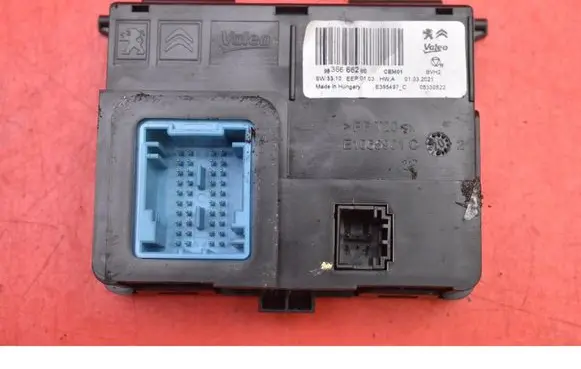Peugeot 5008 Engine control unit/module ECU 9836666280