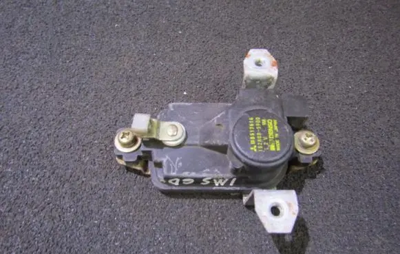 Mitsubishi Sigma Central locking motor mb517616 1528005900