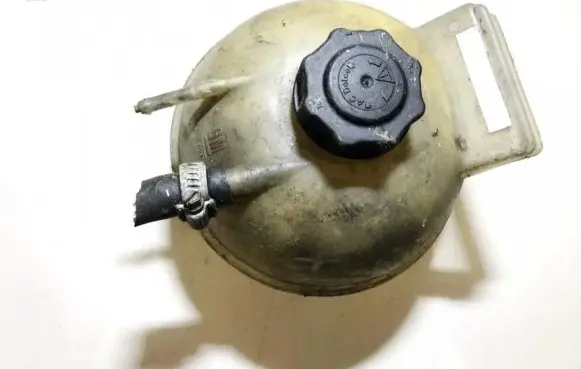 Nissan Terrano Coolant expansion tank/reservoir