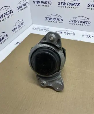 Mercedes-Benz GLC X253 C253 Engine mount bracket 2052407900