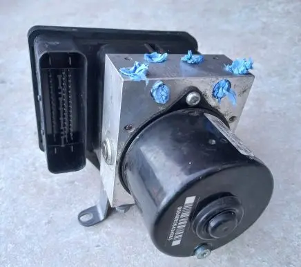 BMW 1 E81 E87 ABS Pump 6787837 6787836 10096008413