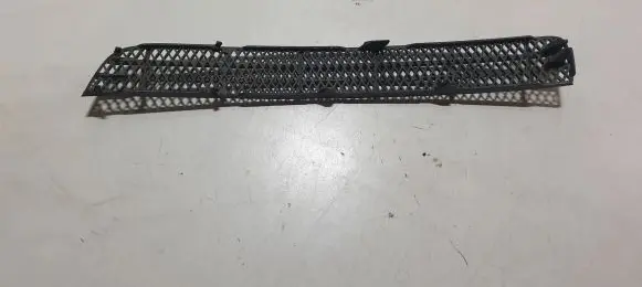 Volvo XC90 Front bumper lower grill 08662997