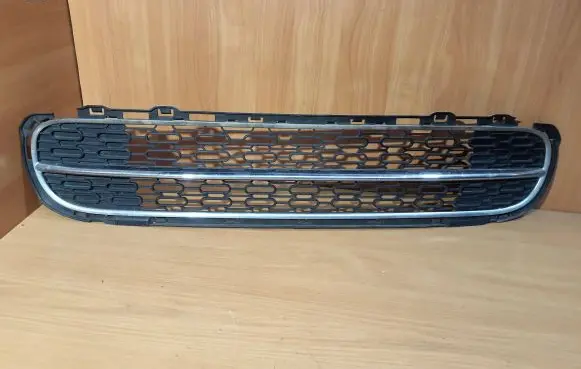 Mini One - Cooper Coupe R56 Front bumper lower grill 14614910 2753650