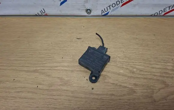 BMW X5 E70 Tire pressure control unit 6771042