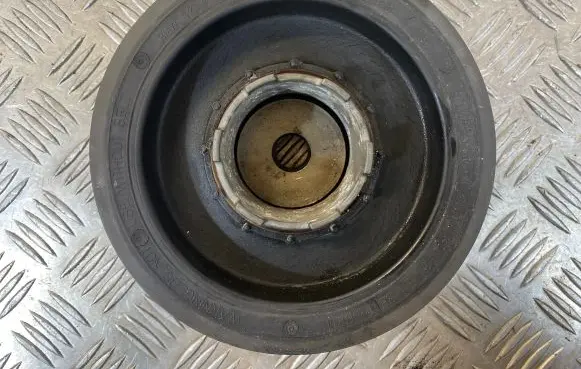 BMW 3 E90 E91 Crankshaft gear 7739882