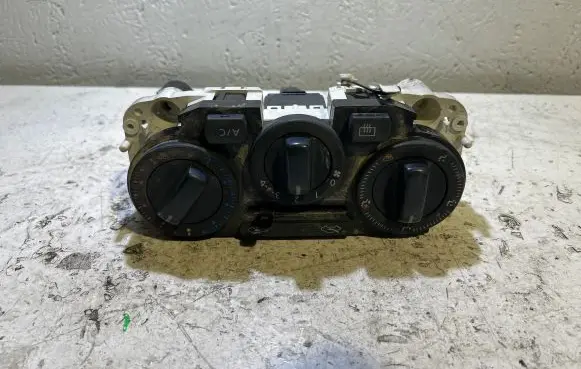 Nissan Note (E11) Climate control unit N103008H 070214