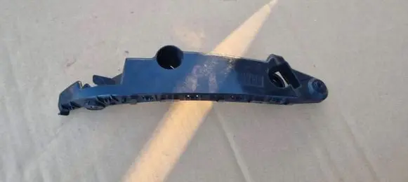 Nissan Juke I F15 Front bumper mounting bracket 62222BV80A