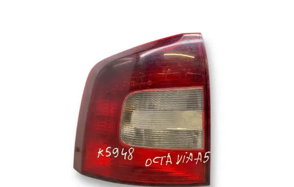 Skoda Octavia Mk2 (1Z) Rear/tail lights 1Z9945095A 17021104S