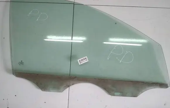 Volkswagen Polo IV 9N3 Front door window glass four-door AS2
