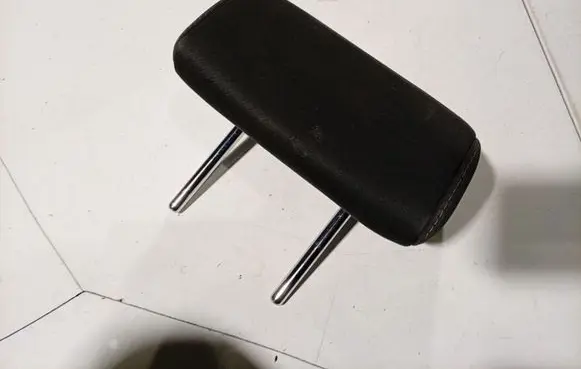 Mazda 6 Front seat headrest 