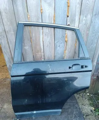 Honda CR-V Rear door