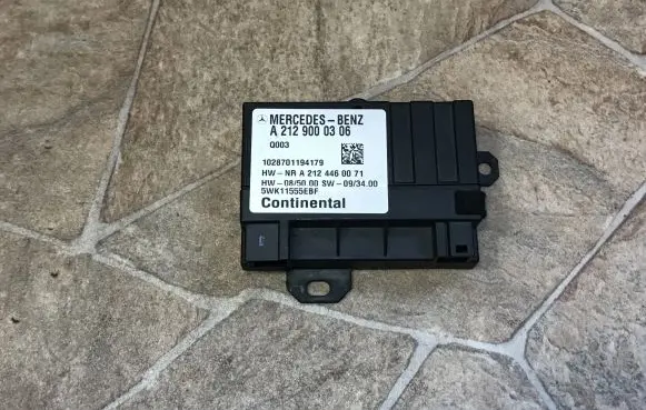 Mercedes-Benz E W212 Fuel injection pump control unit/module A2129000306