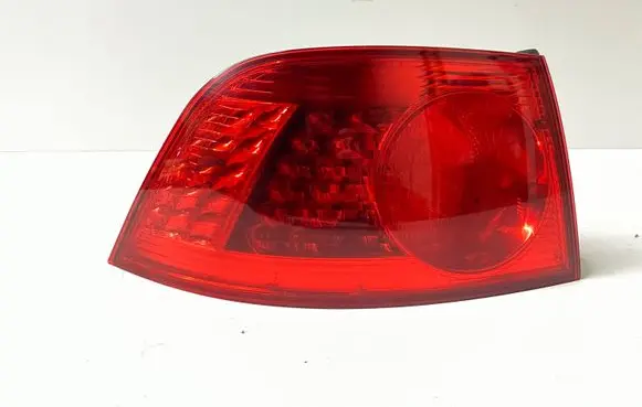 Volkswagen Phaeton Rear/tail lights