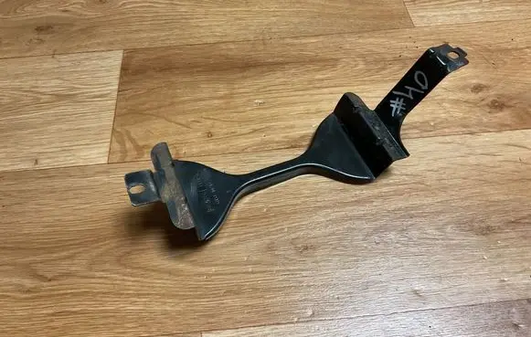 Volvo V50 Battery bracket 4N5110718
