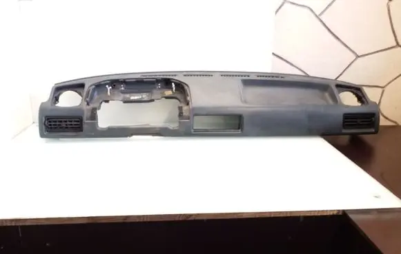 Audi 80 90 B2 Dashboard 811857003