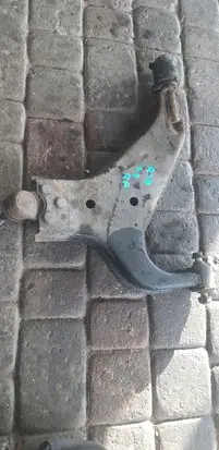 Nissan Pathfinder R50 Front lower control arm/wishbone