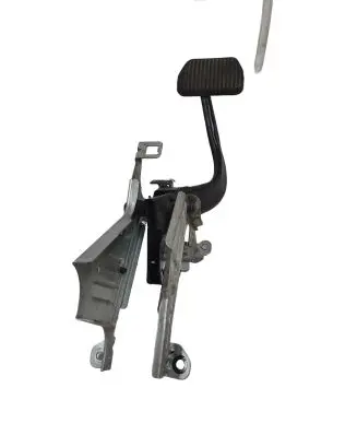 Volvo XC90 Brake pedal