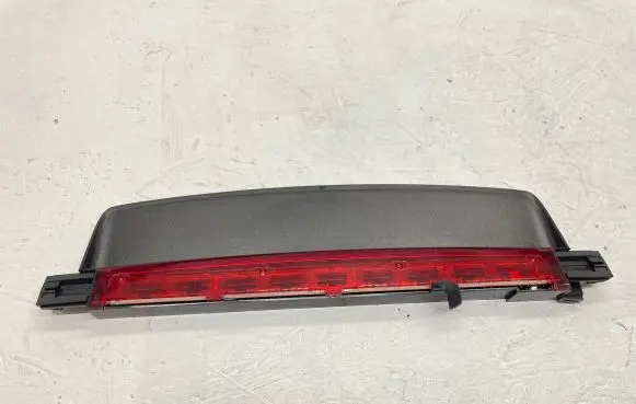 Audi A6 S6 C6 4F Third/center stoplight 4F5945097