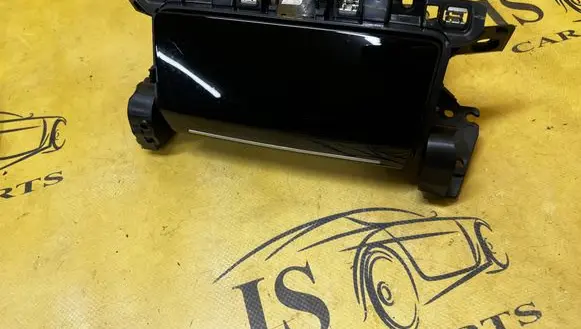 Peugeot 2008 II Glove box 9827401780