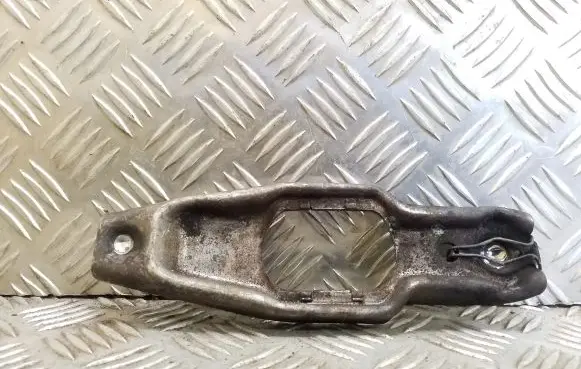 Volkswagen PASSAT B4 Clutch release arm fork 