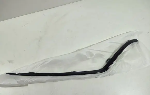 Mercedes-Benz GLE W167 Front bumper splitter molding A1678857203