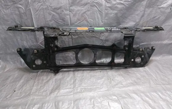 BMW 5 E39 Top upper radiator support slam panel