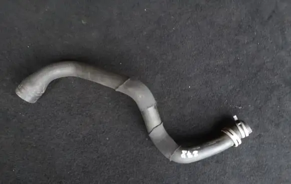 Ford Focus Engine coolant pipe/hose 8V618260KD