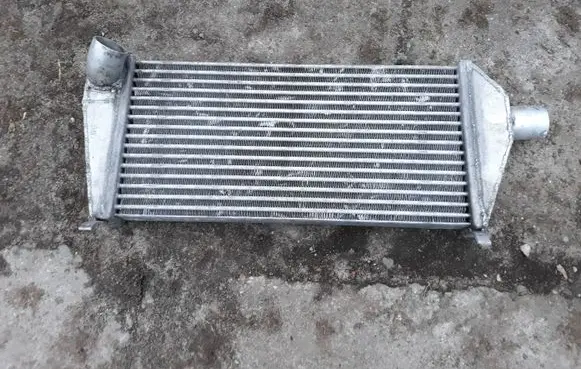 BMW 5 E39 Intercooler radiator BMW E39 530d 525d INTERCOOLER