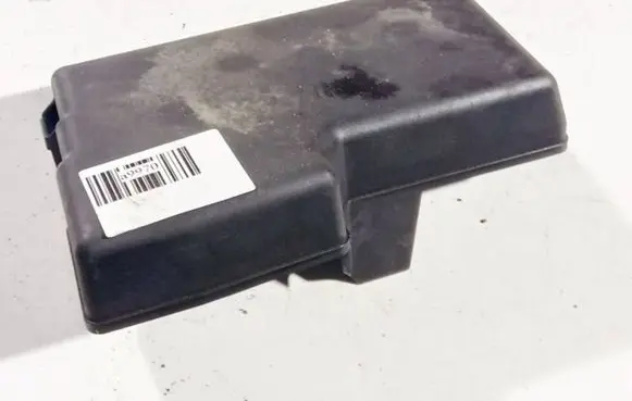 Mazda 5 Fuse box cover c23566760 k7005
