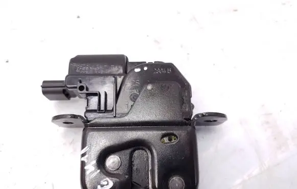 Renault Clio IV Tailgate/trunk/boot lock/catch/latch 846307169R