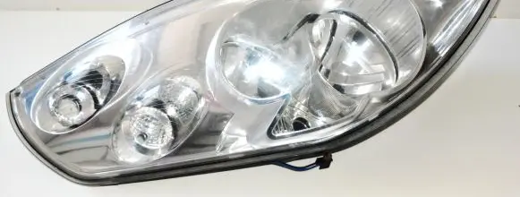 Renault Master III Headlight/headlamp 20C337B 4419530 4419531