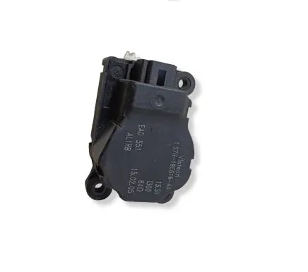 Ford Mondeo Mk III Air flap motor/actuator 1S7H19E616AA EAD551