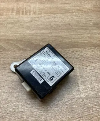 Toyota Prius (XW20) Door control unit/module 8974147101 61B490000