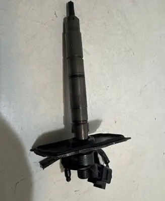 Audi A6 S6 C6 4F Fuel injector 059130277AJ 0607121141 0445115054