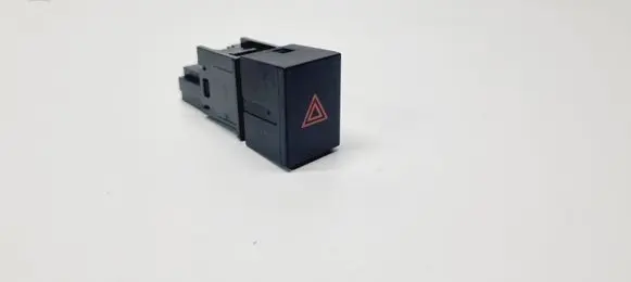 Nissan Qashqai J12 Hazard light switch 252906RA0A