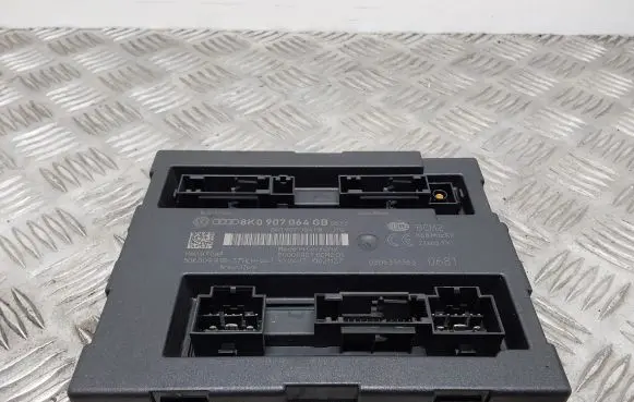 Audi A4 S4 B8 8K Comfort/convenience module 8K0907064GB 8K0907064FB