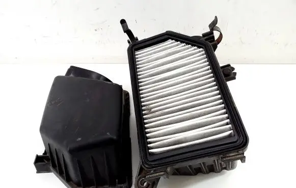 KIA Rio Air filter box 281101W200 281111R200