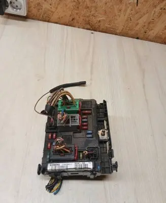 Citroen C3 BSM Control unit 9643498880 146266259